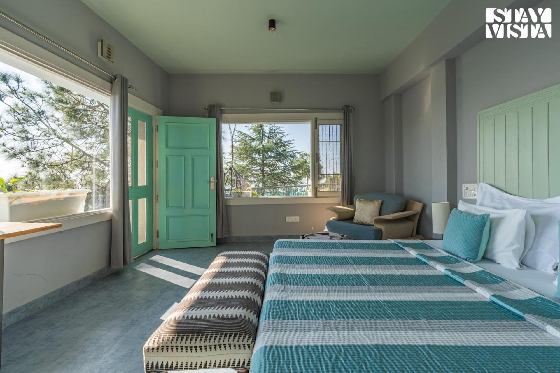 Stayvista At Serene With Outdoor Bonfire Barog المظهر الخارجي الصورة